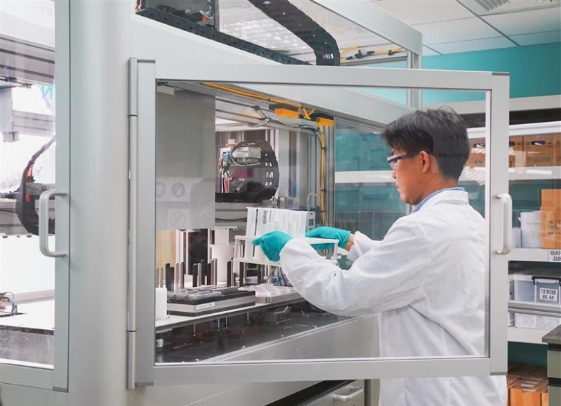 1124-多樂士專業(yè)混凝土防護(hù)裝飾涂料重磅上市(定稿)937